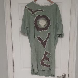 Oli & Hali Green Graphic Dress